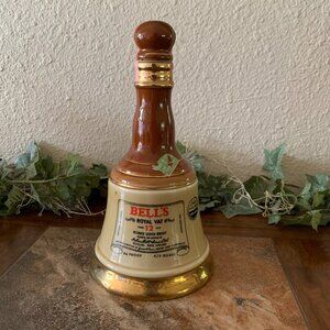 Vintage 1969 James Beam Genuine Regal China Handcrafted Bell's Liquor Bottle